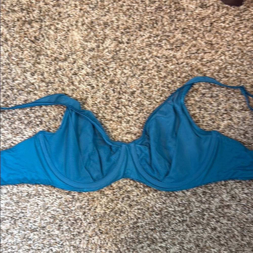EUC Victoria’s Secret Elegant Blue Lace Underwire Bra - 40D​ - Picture 7 of 9